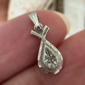 Vintage TK Tru Kay Charm Pendant 0.75 Inch Natural Diamond 925 Sterling‎ 0.7g